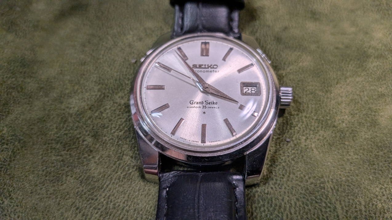 グランドセイコー セカンド初期型 Cal.430の文字盤。Chronometer表記と星形マーク